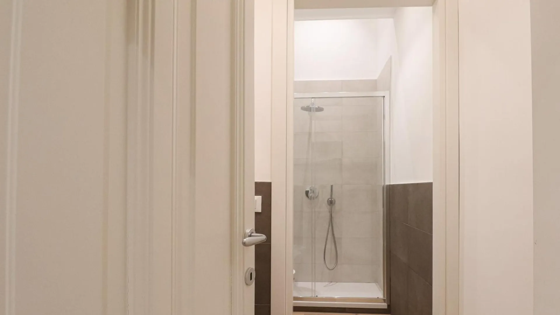 We Home - Frattina14 - Piazza Di Spagna Rom
