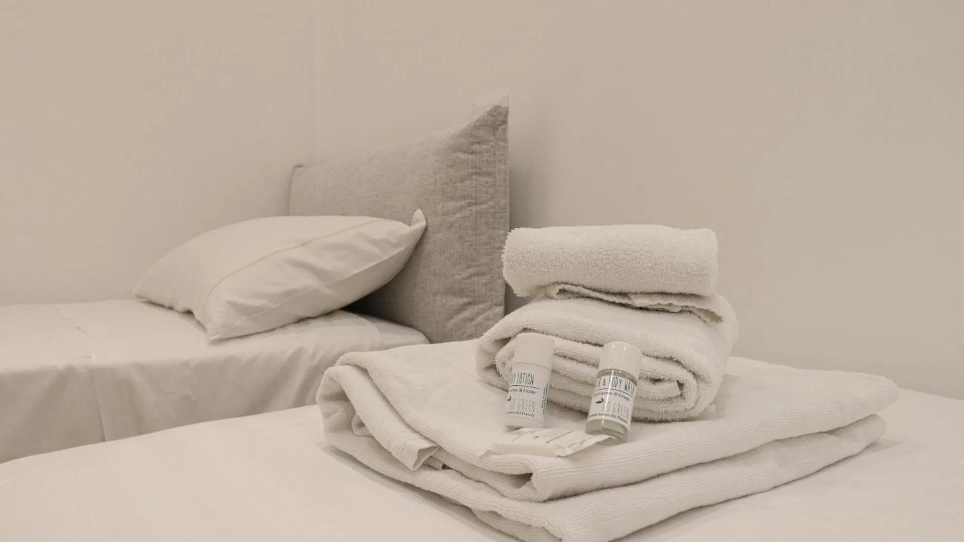 We Home - Frattina14 - Piazza Di Spagna Rome Apartment