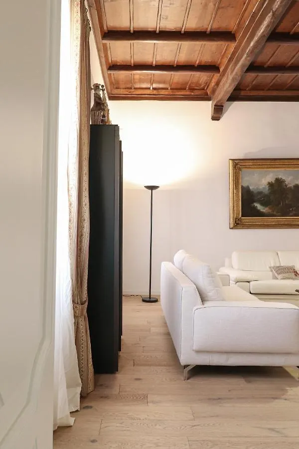 Apartment We Home - Frattina14 - Piazza Di Spagna Rome