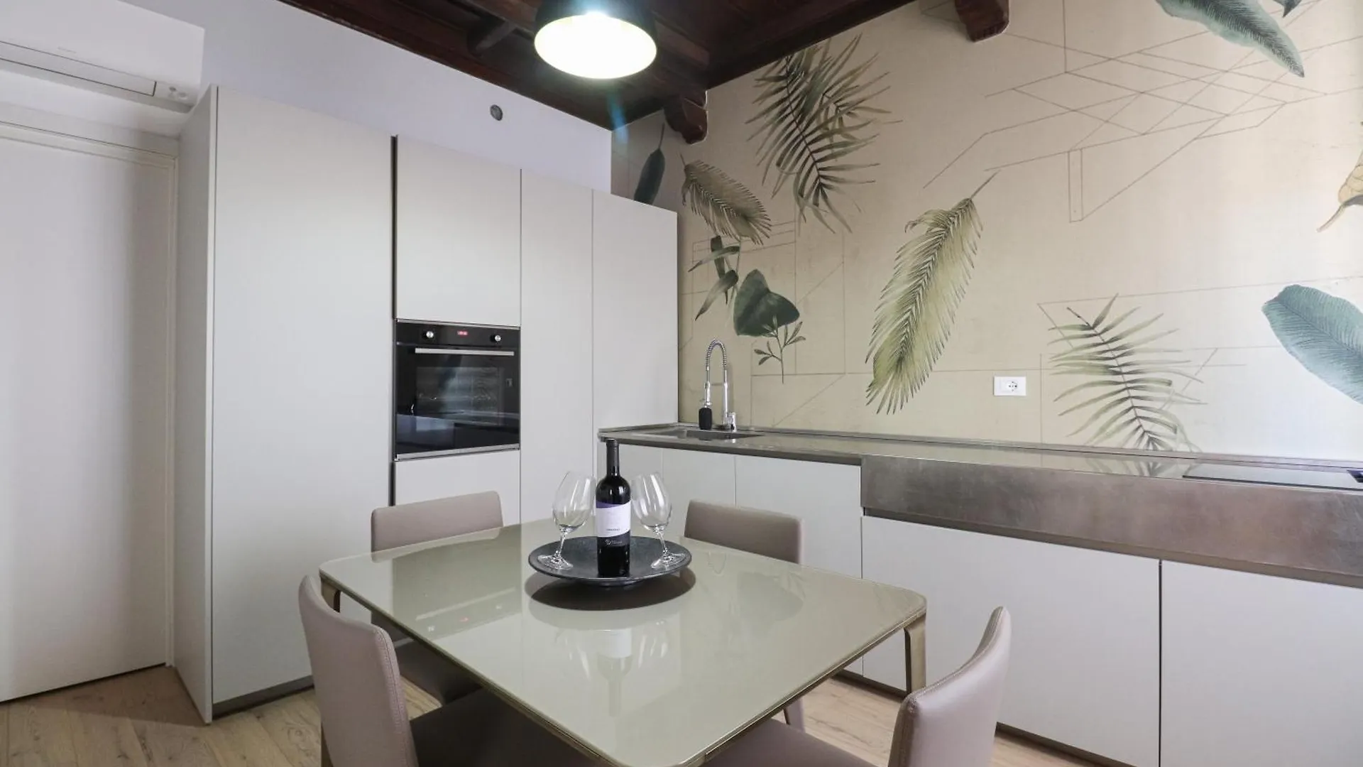 We Home - Frattina14 - Piazza Di Spagna Rome Apartment