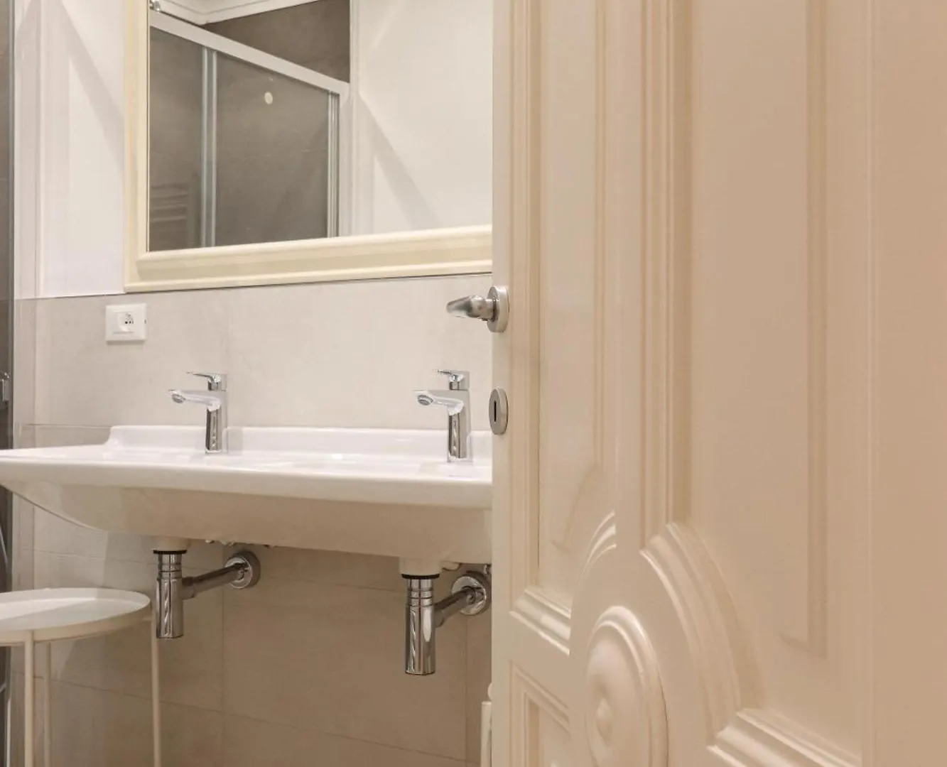 Apartment We Home - Frattina14 - Piazza Di Spagna Rome